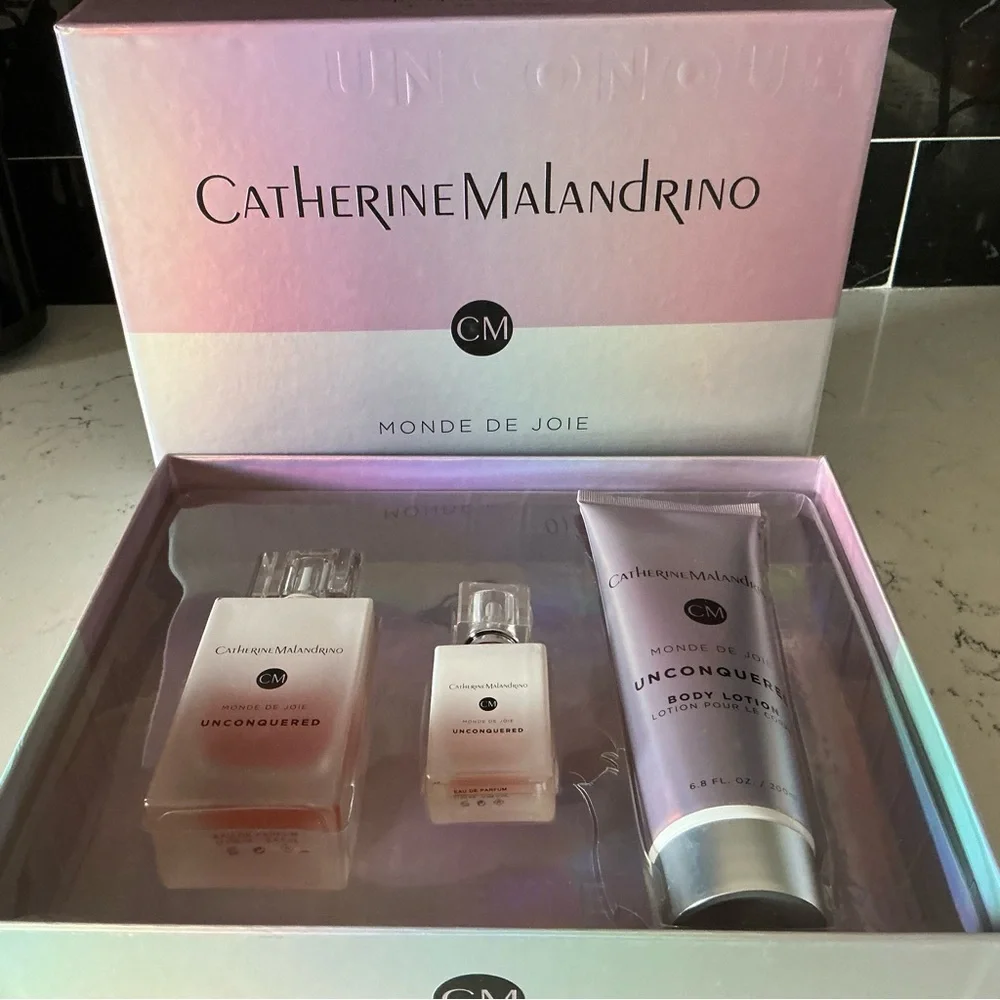Catherine malandrino unconquered 3 piece gift set